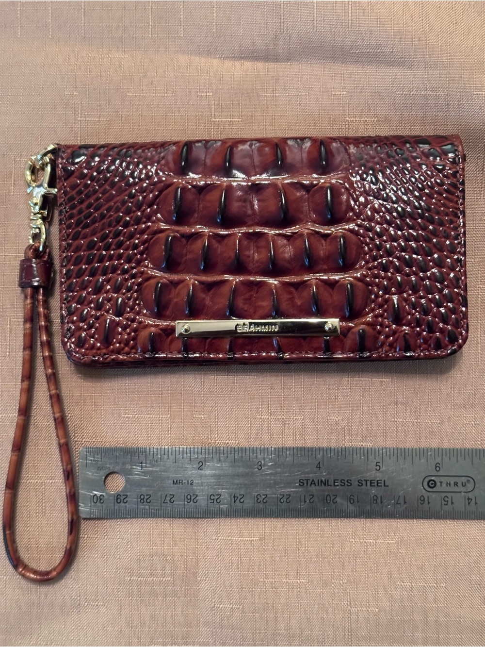 Brahmin- Wristlet Wallet in Deep Brown Croc-Embossed Leather
